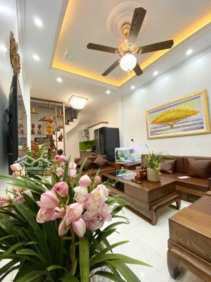 bán nhà 5 tầng, xuân đỉnh - bắc từ liêm. sổ vuông, ô tô đỗ cổng. giá nhỉnh 5 tỷ....