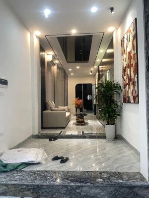 bán nhà riêng 46m2, 16,8 tỷ, 6 tầng thang máy phân lô, ngõ oto ba bước ra phố tại khương mai