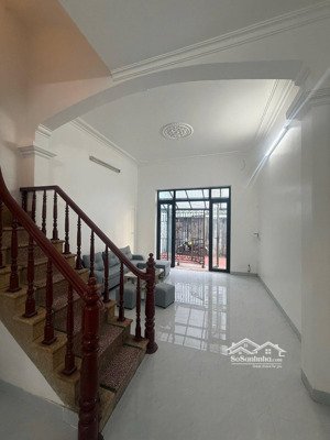 thanh am. 50m2. giá thuê 9 triệu lh zalo) cho thuê nhà nguyên căn phố thanh am