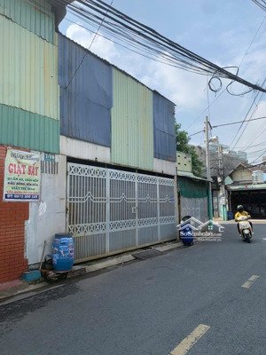 cho thuê nhà nguyên căn dĩ an - chiều ngang mặt tiền 7m (phù hợp kinh doanh, ở kết hợp kinh doanh)