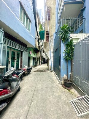 bán nhà ngay vòng xoay - ngay lê hồng phong - 57m2 - 2 tầng - sổ nở hậu