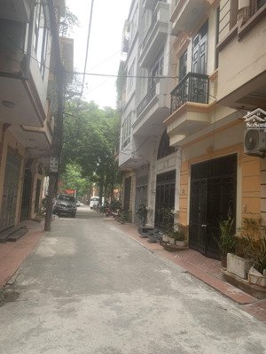 bán nhà 5t nguỵ như kon tum, 52m2, mặt tiền 4.3m ôtô 17.2 tỷ.