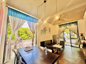 cho thuê homestay 3 phòng ngủ sân vườn đẹp gần biển 15 triệu/tháng