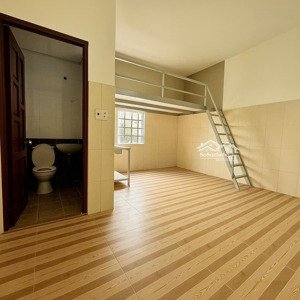 phòng mới thang máy ngay khu cn tâm bình, cầu tham lương