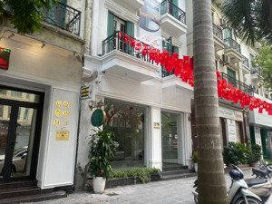 cho thuê mbkd phù hợp làm nhà hàng, cafe, cửa hàng 24/7, spa khu hàn quốc trung tâm cầu giấy