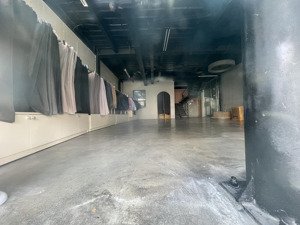 cho thuê mb riêng biệt gần biển! ngũ hành sơn.
giá 30 tr/th. dt đất 110m2 ngang 8m