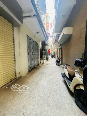 ngõ to láng hạ - 34m2 - sổ vuông đét - 3 tầng khung chắc chắn - lô góc - 6,79 tỷ