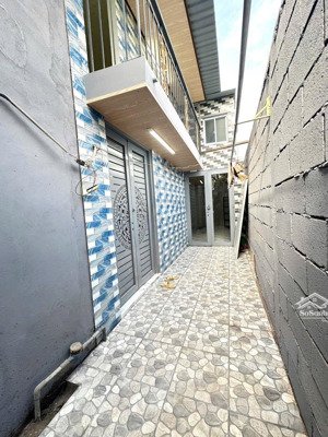 bán nhà đẹp cách mt đường lớn chỉ 10m - đào trí - quận 7