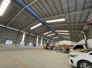 cho thuê 2.800m2 nhà xưởng kv bến cát bình dương pccc tự động giá 2.5$/1m2