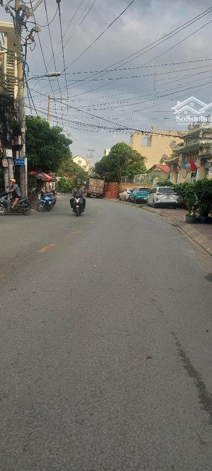 hàng hiếm mặt tiền kinh doanh hồ bá phấn ngay ga metro ngã 4 tây hòa giá chỉ nhỉnh 10 tỷ