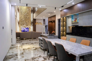 cho thuê nguyên tòa villa sân vườn lớn siêu đẹp, mô hình phù hợp kinh doanh lưu trú