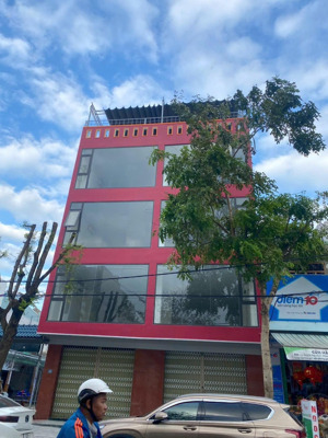 cho thuê nhà mặt tiền điện biên phủ . ngang 15 mét . 4 tầng