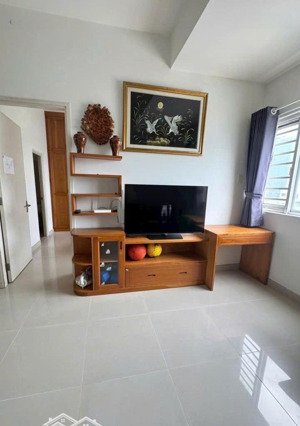 cho thuê chung cư sgc nguyễn cửu vân : dt 75m2.2pn đầy đủ nội thất giá 15 tr lh hưng