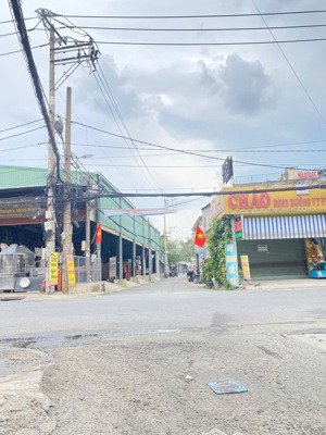 mt tl 44 cách hà huy giáp 1 căn nhà 6.4x30m, chỉ 7.9 tỷ