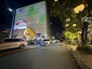 cho thuê siêu phẩm 10.000m2 đất view sông tại cạnh làng việt kiều. đường rộng mênh mông ô tô ra vào