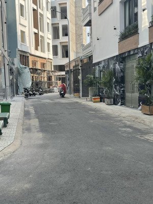 bán nhà 1 lầu hxh đường lê đức thọ phường 6;dt 4mx17m;gía 7ty5 tl