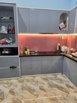 cần bán nhà đẹp hxh đường phạm đăng giảng, dt 5x17m, 85m², 2 lầu sân thượng. giá bán 7.6 tỷ