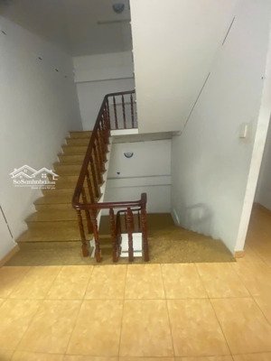 cho thuê nhà vị trí đẹp, mt kinh doanh đường tên lửa 6x21m 3 lầu, giá 40 triệu/tháng