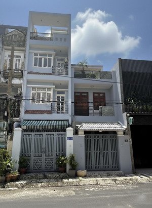 bán nhà mặt tiền đường nguyễn sơn - 80m2 - khu vực đắc địa họ lê