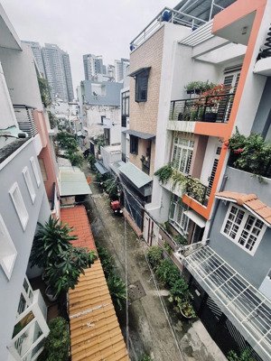 gấp bán giảm 900 triệu. nhà 4 tầng mặt tiền 5,5m. phú thuận. 115m2 hẻm lịch sự, xe hơi tới nhà. 8tỷ