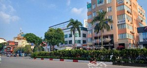 bán nhà mặt phố nguyễn văn cừ - long biên. gần cầu chương dương. bệnh viện tâm anh.