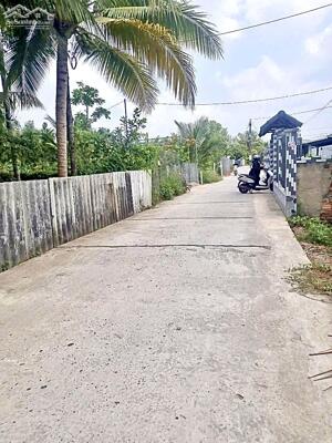 Bán 1747m2 Đất Rạch Ngã Bát - cách đường Trương Vĩnh Nguyên 1km - Cách Lộ 40m đang làm 300m