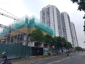 còn duy nhất căn 1n 46m2 tầng 20 tại tòa a giá tốt cho nhà đầu tư.lh 