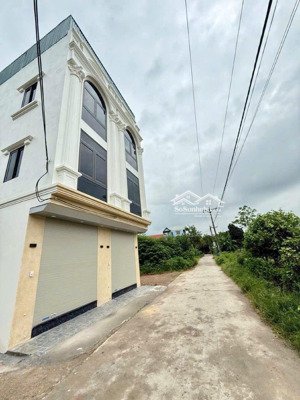 bán nhà 42m² xây mới 3 tầng, ngõ thông kinh doanh cực tiện, giá chỉ 3.85 tỷ tại phường chương mỹ