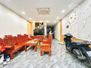 siêu hiếm! ngõ 190 hoàng mai, phân lô bàn cờ, 2 ra ô tô, không qh, 3 ngủ full nt, 37m2 * 5t