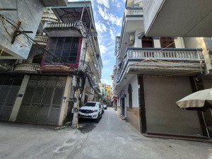 lê trọng tấn hà đông 5 tầng thang máy, ô tô đỗ cửa, cách mặt phố quang trung 50m, ga tàu điện