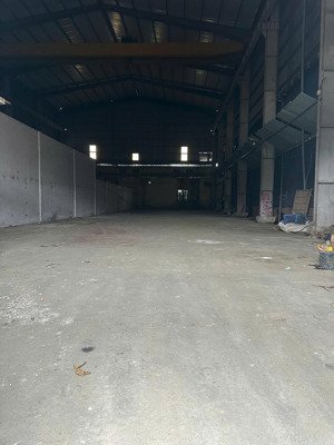 cho thuê kho xưởng ngoài kcn tại từ sơn gần ninh hiệp - diện tích 700m lh 