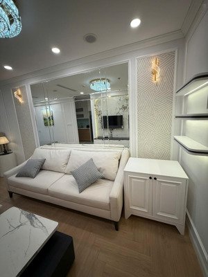 chính chủ cho thuê căn hộ 2pn2vs 90 đường láng full đồ giá chỉ 15tr/tháng.lh: 