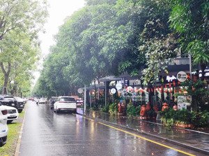 chính chủ gửi bán nhà phố căn góc marina - ecopark