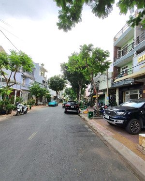 86m2 - ngang 5m - mặt tiền đường vỉa hè 12m, nhỉnh 6 tỷ - phước bình, q9