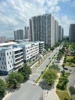 bán căn 3pn 89m zurich 1 ban công đông nam tầng đẹp.