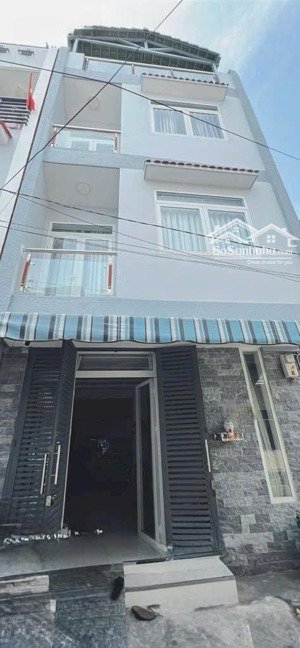 bán nhà đường nhựa xe hơi tránh vĩnh hội - 4 tầng ngang 5 dài 8