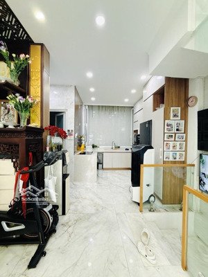 không gian sống hiện đại nhà 3 tầng quận 10, hẻm thoáng, giá tốt cho người mua ở chỉ 6tyxx