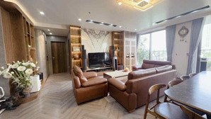 siêu hiếm thủy tiên trung tầng full đồ đẹp có thang máy riêng