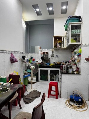 nhà diện tích 3,5 x 16m, 4 tầng, hẻm 6m đường bến bình đông, phường 15, quận 8