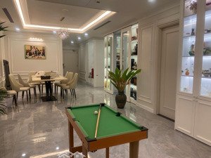 chủ nhà cần bán căn 4pn full đồ cao cấp, view thoáng.