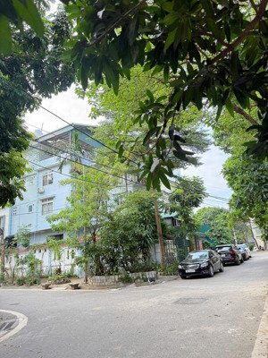 bán nhà lô góc 2 mặt tiền tại xuân đỉnh diện tích 118m2 giá 48,5ty liên hệ em 