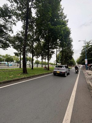 bán nhà 4 tầng btct đường võ văn kiệt phường 6 quận 5