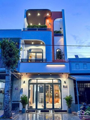 nhà hai lầu đường d4 5,89 tỷ khu dân cư hồng loan, trung tâm thành phố cần thơ