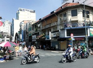 bán nhà mặt phố tại lê thánh tôn, 37 tỷ, 224 m2, pháp lý đầy đủ, đối diện trường trần phú