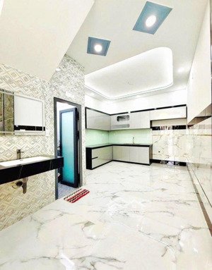 nhà mới đẹp 2 lầu-tặng nội thất, dọn vào ở ngay-lê văn khương, hiệp thành q12-hẻm xe hơi đỗ cửa