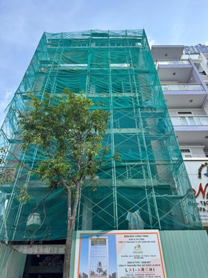 cho thuê tòa nhà mới xây mặt tiền đẹp đường hùng vương, trung tâm tp. tân an chỉ 150 triệu/tháng