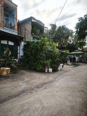 nhà ngay cầu tân thuận quận ,vị trí vàng: hẻm xe tải 10m, sát quận 4, quận 1