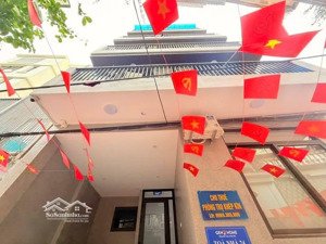 nàng bạch tuyết ba đình !!! 27 phòng cho thuê, mặt tiền gần 8m, có hầm để xe. hàng chất bấm ngay !