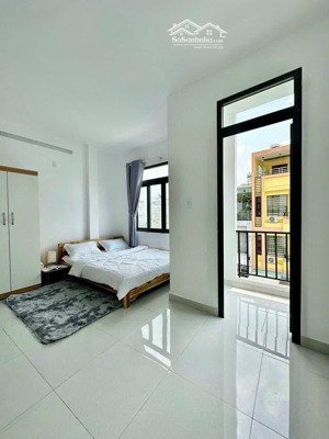 căn hộ ban công 30m2 full nội thất ngay bạch đằng gần chợ bà chiểu, q1, q3