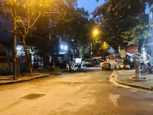 hoàng công chất phân lô ô tô vỉa hè 50m mt 4m giá 15,2 tỷ